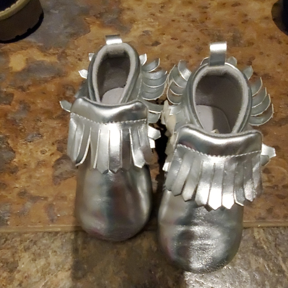 Baby girls silver moccasin shoes